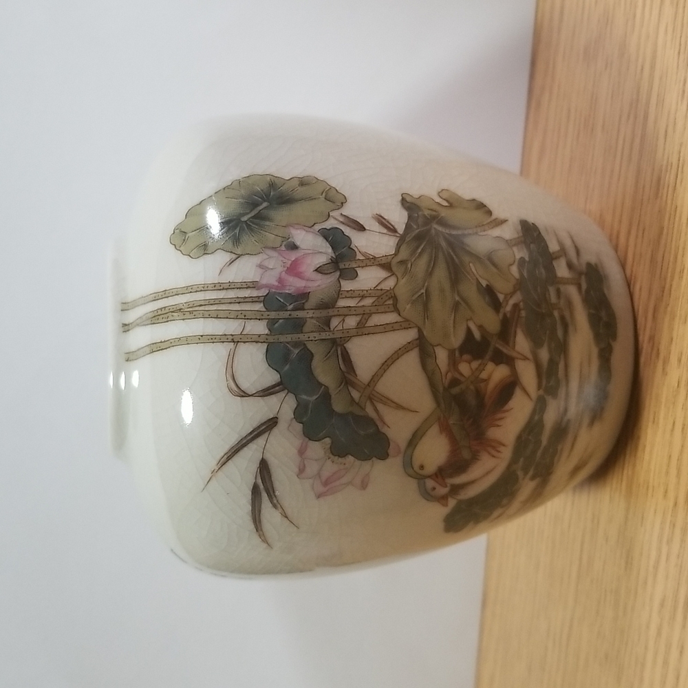 Vtg Asian Love Birds Mandarin Ducks In Lotus Summer Garden Small Vase
